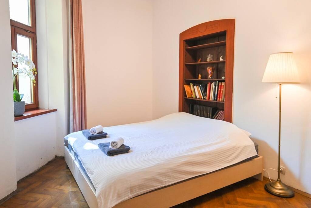 The Poet's Inspiration Apartment *